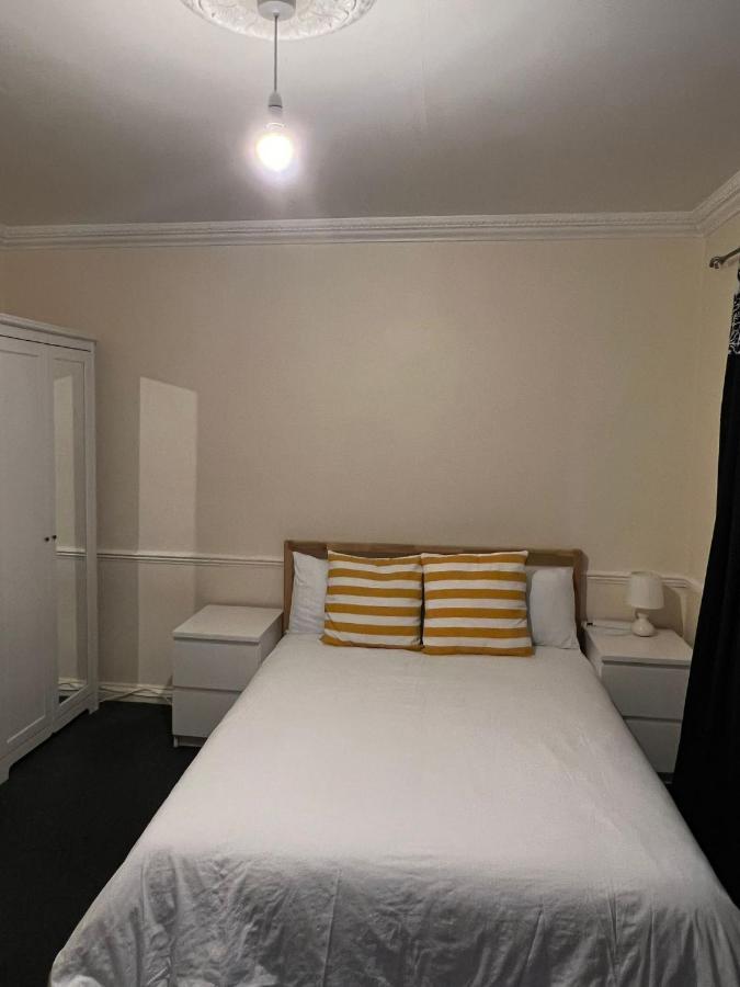 Shared House In Chakeshill Drive Hotel Bristol Exterior photo